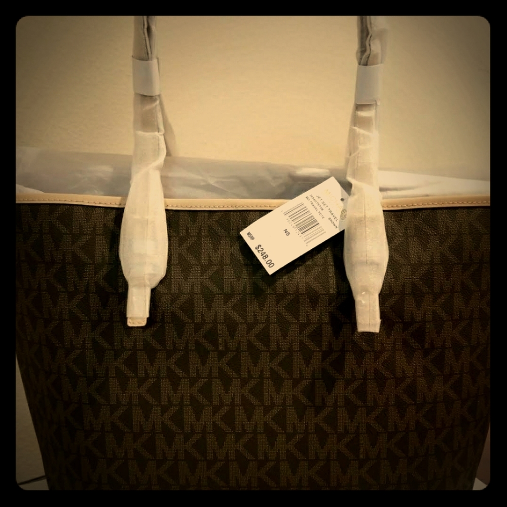 MK Jet Set Travel
